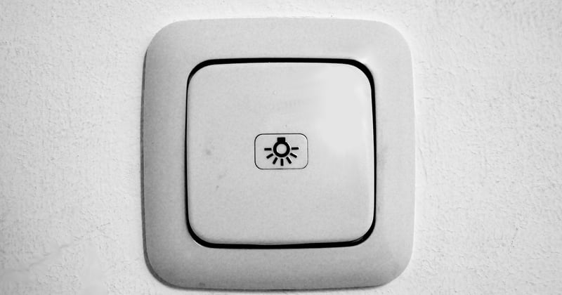 Norme hauteur interrupteur et prise : les regles a connaitre