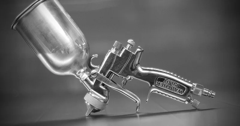 Pourquoi opter pour un pistolet à peinture sur un plafond ?