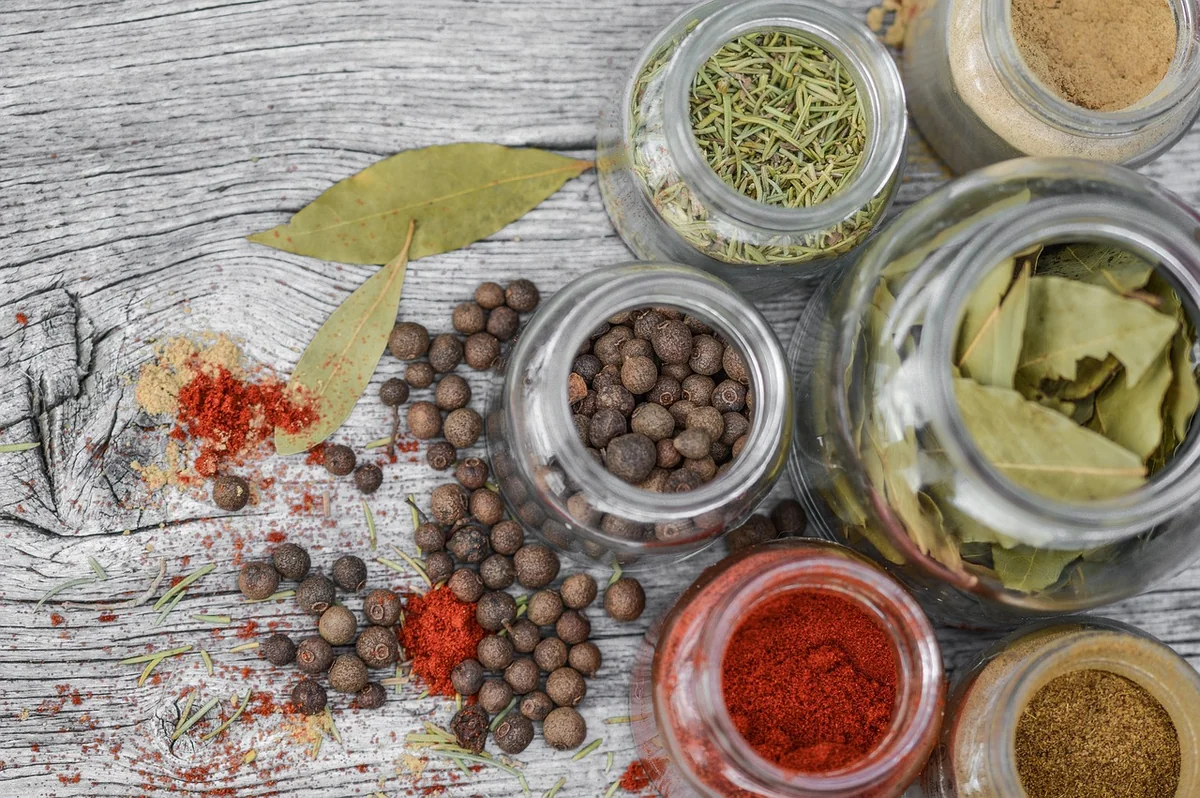 Les épices berbères : le safran de l'Atlas et le cumin discret